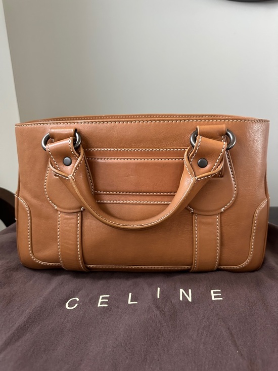 Celine Handbags - ⭐️PRICE is FIRM!⭐️Vintage Celine Caramel Boogie Bag